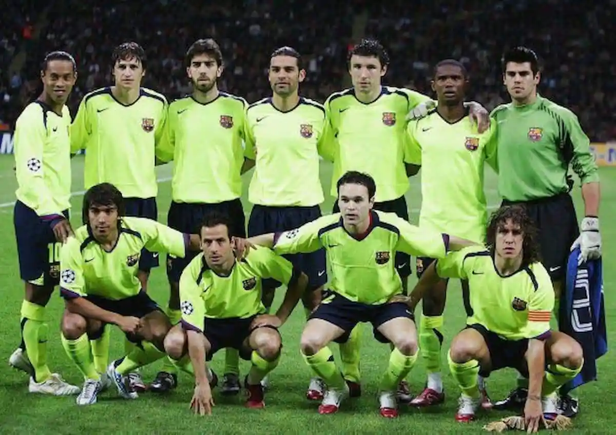 2005 06 Messi 30 Barcelona Away Soccer Jersey (2).Jpg